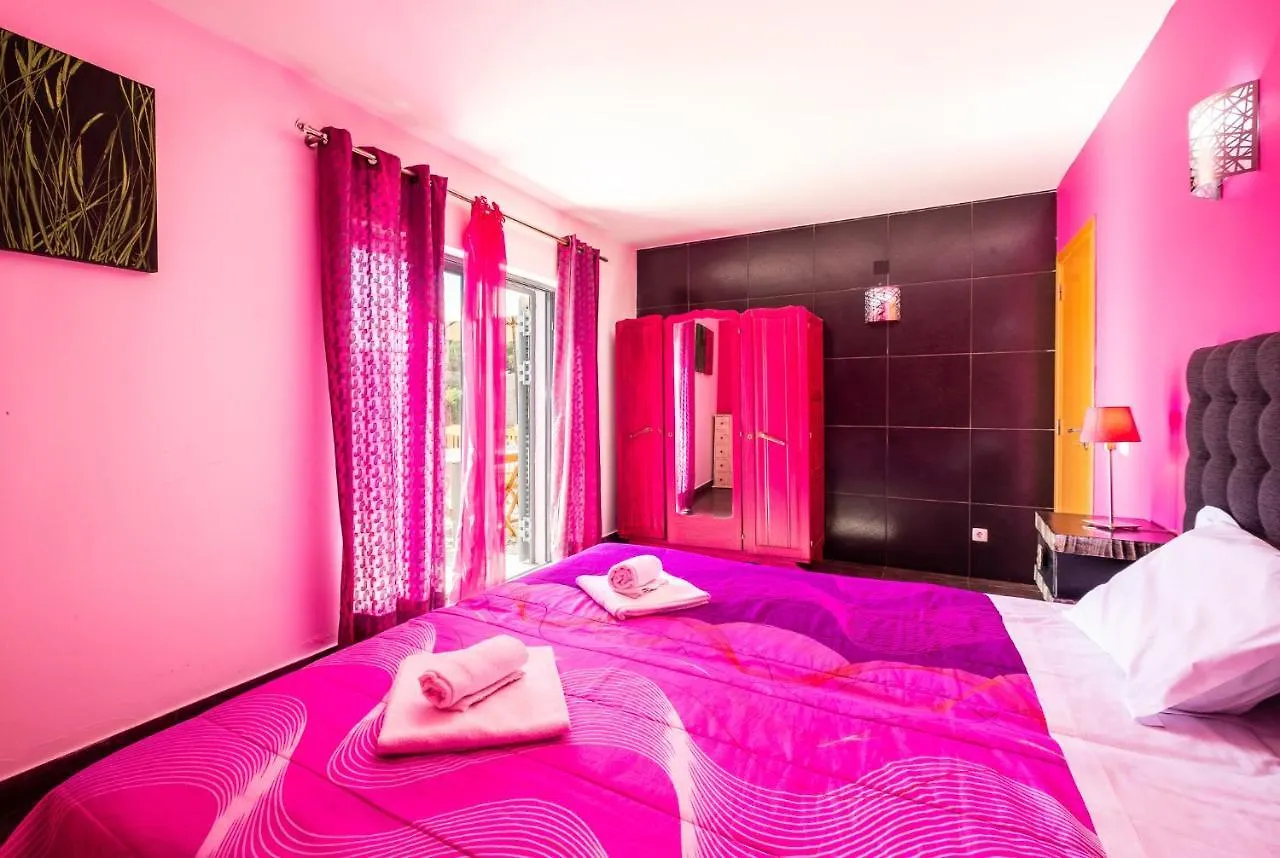 #023 Jacuzzy Ruinas Gamito Villa By Home Holidays Guia  0*, Guia (Faro) Portugal
