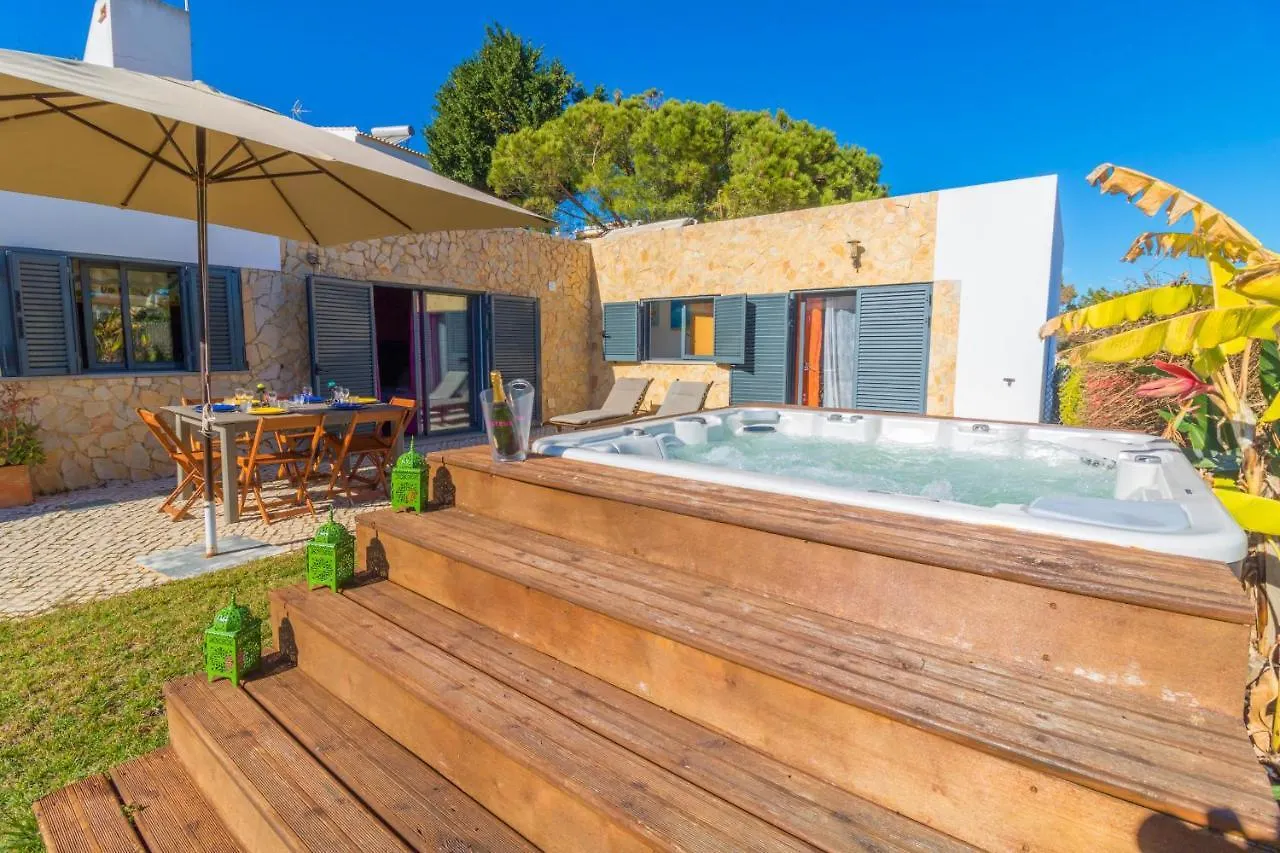 גיאה #023 Jacuzzy Ruinas Gamito Villa By Home Holidays